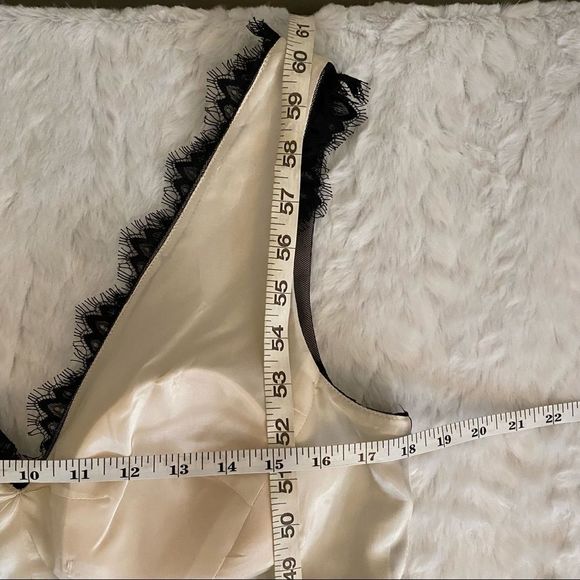 JS Collections Dress Lace Satin Sheath V Neck Black Nude Sleeveless Dress - Picture 8 of 15